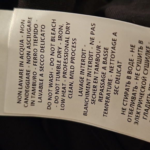 ⭐️ Christopher Kane crystal embellished Tee size Medium - Picture 13 of 13